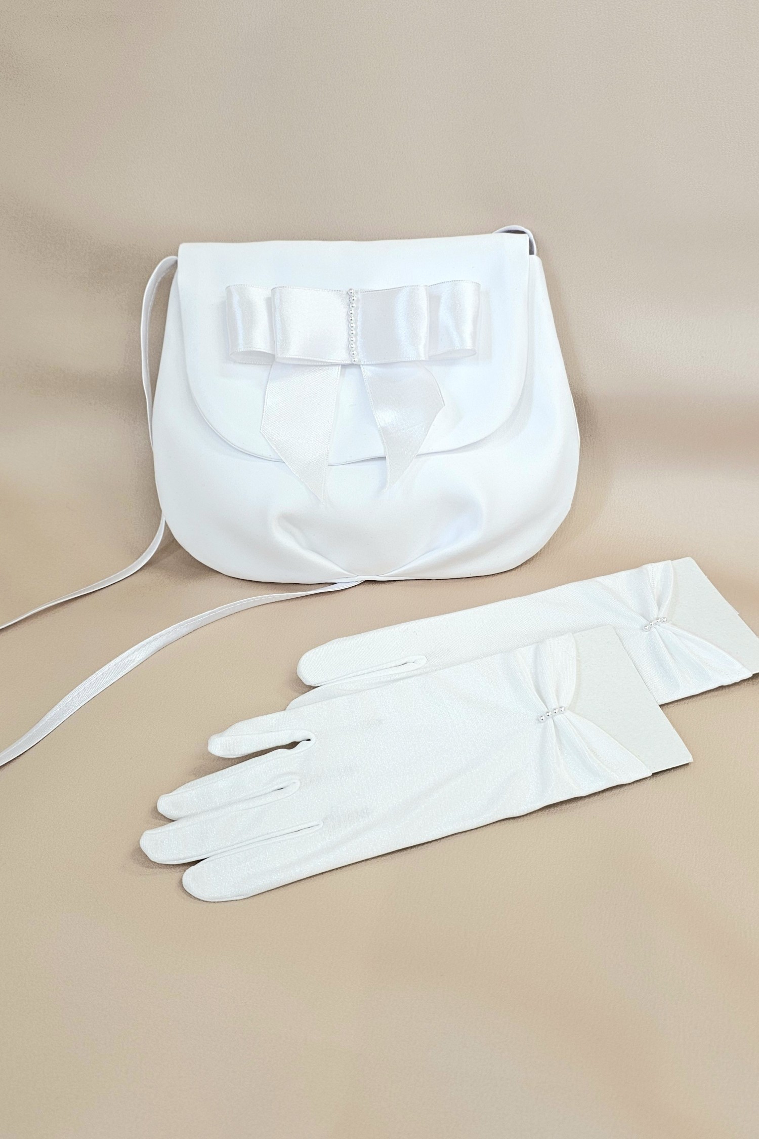 Torebka komunijna i rękawiczki